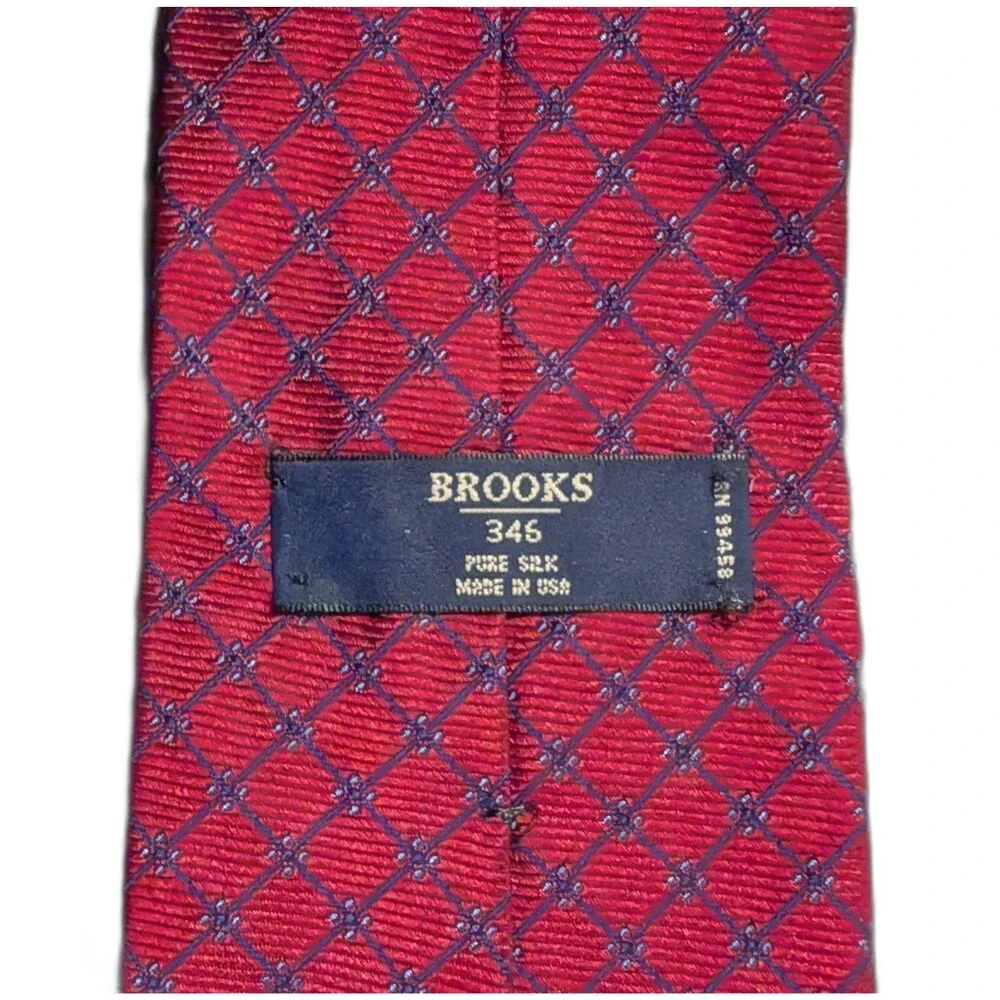 Brooks Brothers 346 Mens Silk Tie Maroon Red Blue Diamond Geometric Necktie